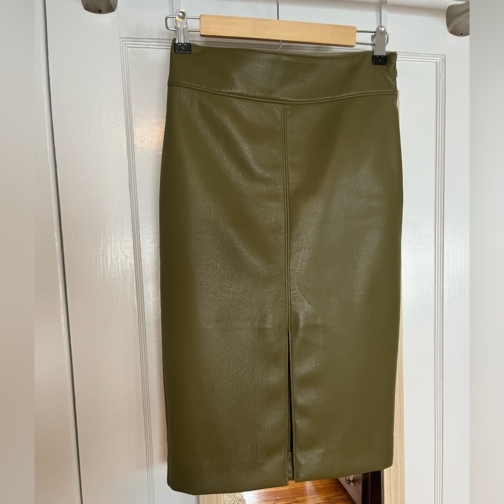 Aritzia Babaton Pegu High Rise Olive Vegan Leather Pencil Skirt with slit size 0